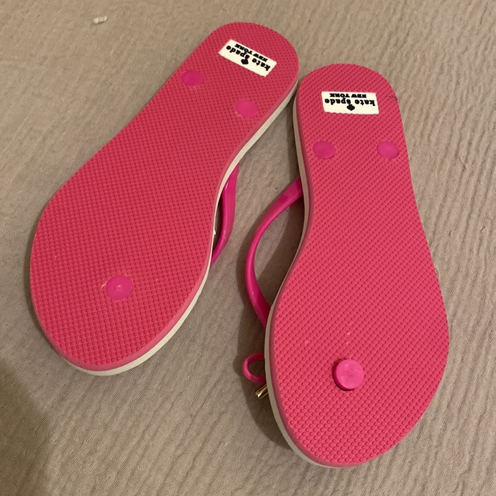 Kate Spade Striped Monkey Flip Flops with Pink Accents. Size 7 . New - Picture 3 of 5